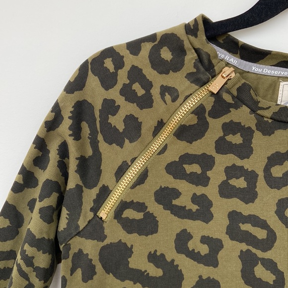 Ampersand Avenue Long Sleeve Top - Picture 2 of 12